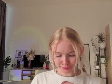 latina cam couple charming_daisy image #1605300