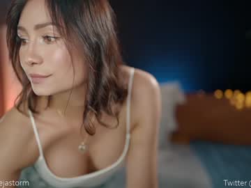 latina cam girl alejastorm image #3521383