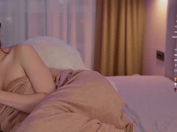 latina cam girl mia_milagros image #4243953