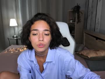 latina cam girl ella_flare image #1674281