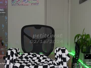 latina cam girl petitebrat image #4232931