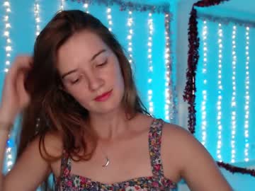 latina cam girl cutenataly image #315485