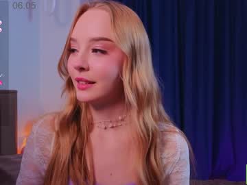 latina cam girl lissa_meooow image #4606403