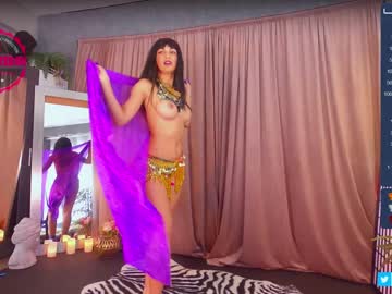 latina cam girl monkeylina image #1781933