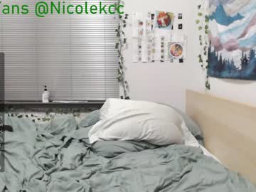 latina cam girl nicolekc image #3411441