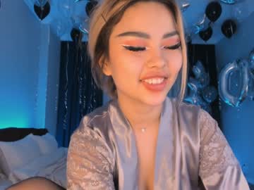 latina cam girl bae_suz image #486788