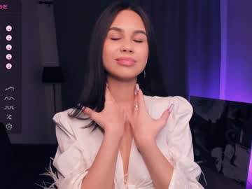 vicky_tells latina cam