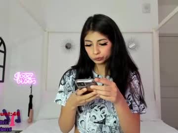 latina cam girl violetttflowers image #845456