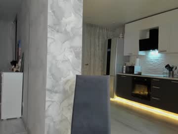 latina cam girl mia_devill image #3179497