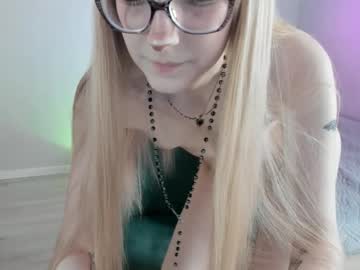 latina cam tranny yanekayu image #3597334