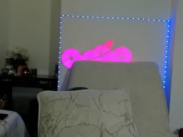 latina cam girl hotfallingdevil image #2368954