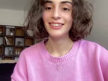 latina cam girl wonderland_stia image #3742716
