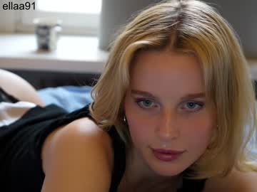 latina cam girl ellaa91 image #3580868