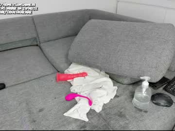 latina cam girl honey_sunshine image #1050143