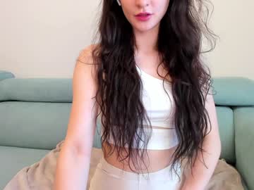 latina cam girl elaanna image #3340796