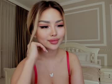 latina cam girl bae_suz image #672066