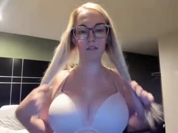 latina cam girl mariah95 image #331200