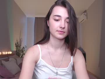 latina cam girl disneyy_babyy image #2884143