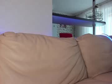 latina cam girl nensi_88 image #10432