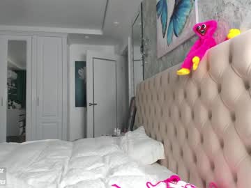 latina cam girl sweety_rinushka_ image #2769636