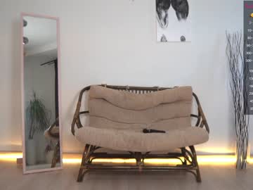 latina cam girl kelly_the_horniest image #3326167