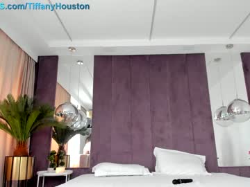 latina cam girl tiffanyhouston_ image #4330307