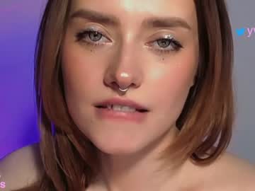 latina cam girl _yvie_ image #997552