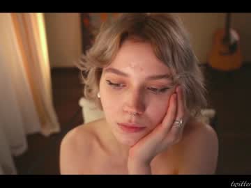 latina cam girl luna_ai image #1544826