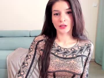 latina cam girl elaanna image #3935053