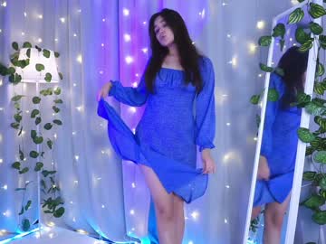 latina cam girl helenmoors image #3398534