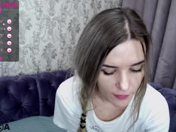 latina cam girl madlen_peters image #2656229