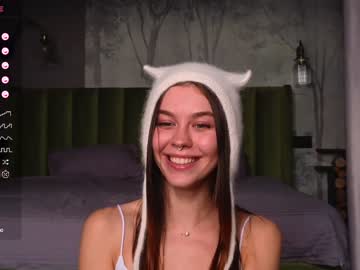 latina cam girl nika_lodge image #3490104