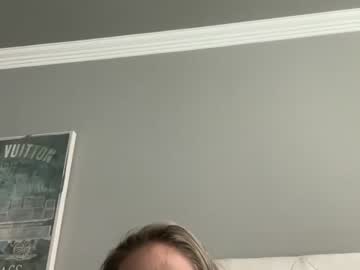ontheloc latina cam