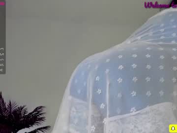 latina cam girl neytirii image #1623464