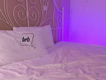 latina cam girl smiling_princess image #1729322