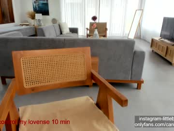 latina cam girl carolinaherera image #2158458