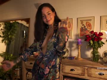 latina cam girl effyloweell image #784425