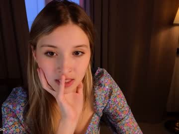 latina cam girl milablush image #2651132