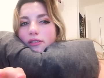 latina cam girl lavingne image #2357288