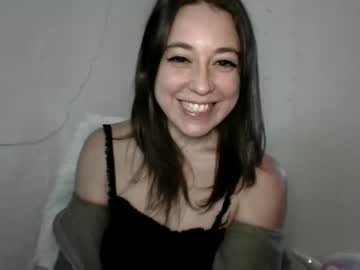 latina cam girl anonymousmews image #1868408