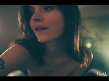 latina cam girl auddicted image #1393639