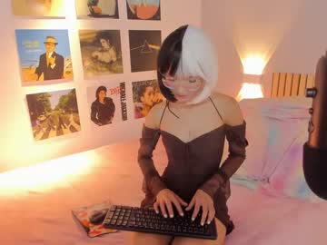 latina cam girl little_effy18 image #3275780