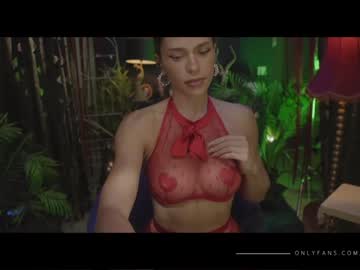 latina cam girl lucieoude_ image #1733598