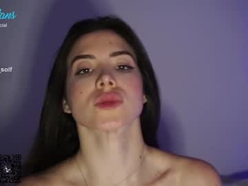 latina cam girl soifiee image #1051583
