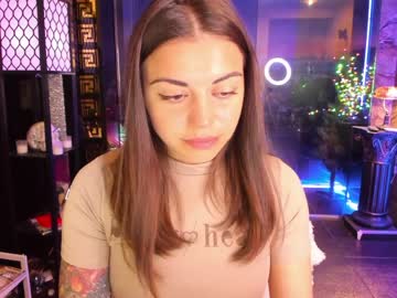 latina cam girl alma_pearl image #1757369
