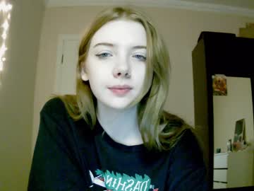 lilllylovyou latina cam