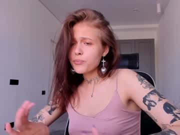 latina cam girl adriana_hill image #1414008