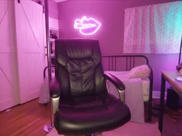latina cam girl aynmarie image #4578102