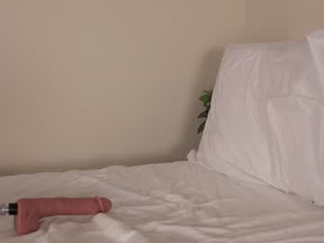 latina cam girl ellynaomi image #2179888