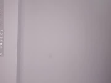 latina cam girl hee_youn1 image #3872122
